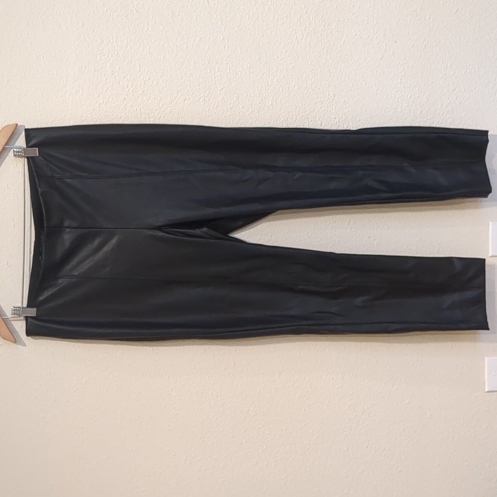 Simple Vera Vera Wang Black Faux Leather Pants Size Large